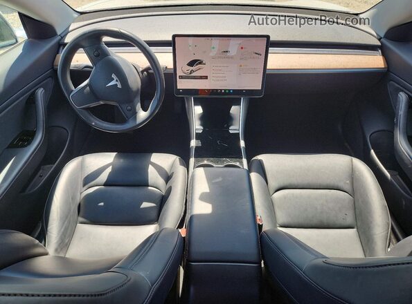 5YJ3E1EB1JF185774 2018 TESLA MODEL White წინა პანელის ხედი