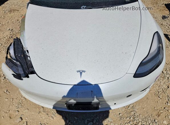 5YJ3E1EB1JF185774 2018 TESLA MODEL White უკანა სალონის ხედი