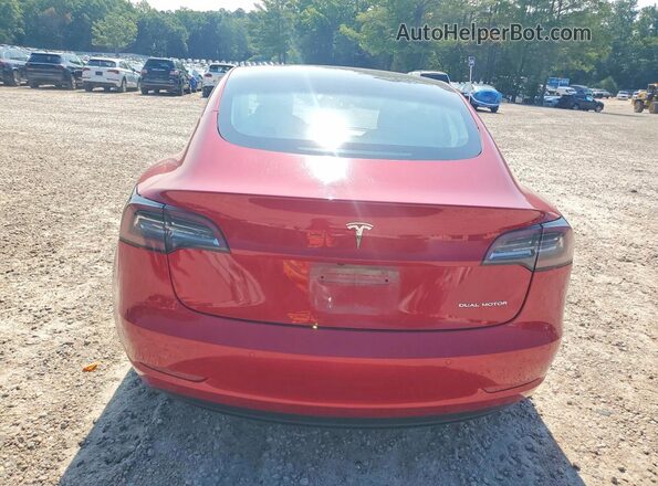 5YJ3E1EB1MF862391 2021 TESLA MODEL Red Widok z tyłu
