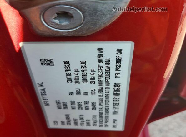 5YJ3E1EB1MF862391 2021 TESLA MODEL Red Widok komory silnika