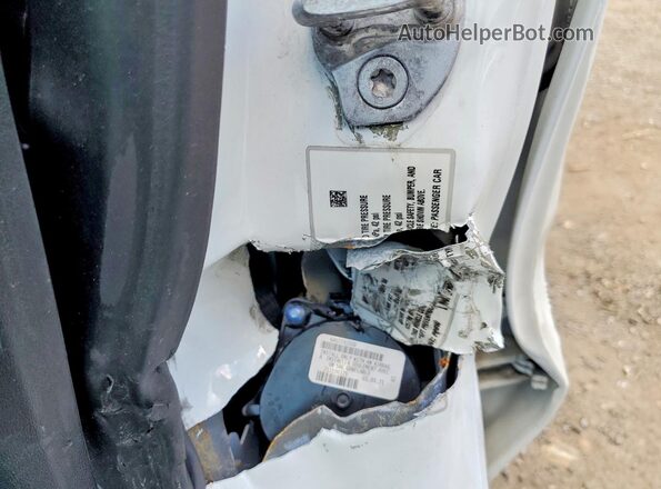 5YJ3E1EB1MF925215 2021 TESLA MODEL Белый Вид подкапотного пространства