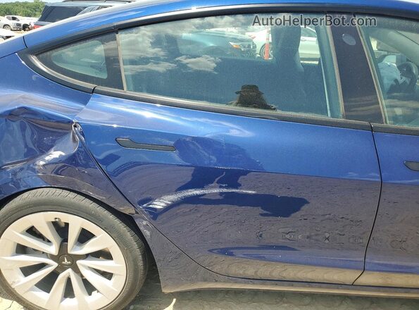 5YJ3E1EB1NF104147 2022 TESLA MODEL Blue Հետևի նստատեղերի տեսք