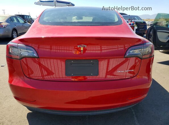 5YJ3E1EB1NF273763 2022 TESLA MODEL Red უკანა ხედი