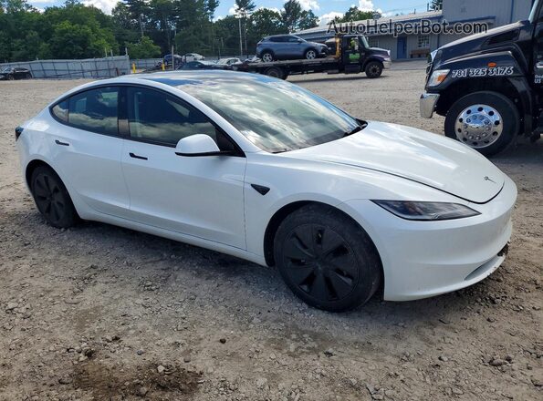 5YJ3E1EB1RF846988 2024 TESLA MODEL White Передня права чверть