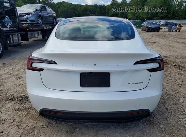 5YJ3E1EB1RF846988 2024 TESLA MODEL White Вид ззаду