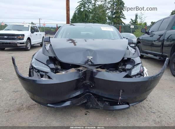 5YJ3E1EB1SF055365 2025 TESLA MODEL 3 Gray Vista interior trasera