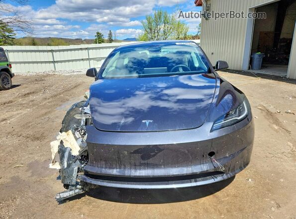 5YJ3E1EB1SF060467 2025 TESLA MODEL Gray Вид спереду