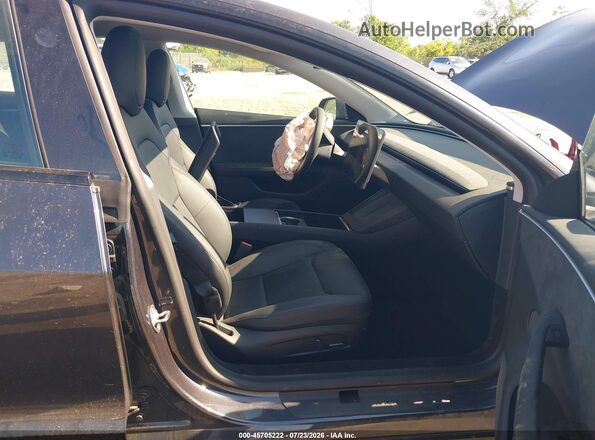 5YJ3E1EB1SF902174 2025 TESLA MODEL 3 Dark Blue Вид салона спереди