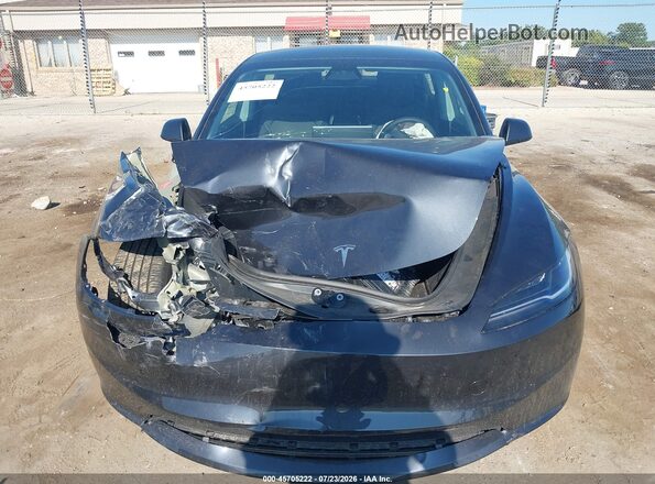 5YJ3E1EB1SF902174 2025 TESLA MODEL 3 Dark Blue Вид панели приборов