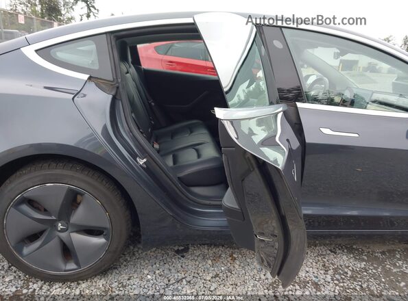 5YJ3E1EB2JF066633 2018 TESLA MODEL 3 Gray VIN կոդի պիտակի տեսք