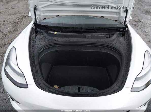 5YJ3E1EB2JF072643 2018 TESLA MODEL 3 White Вид ззаду