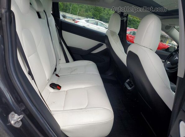 5YJ3E1EB2JF074988 2018 TESLA MODEL Gray უკანა სავარძლების ხედი