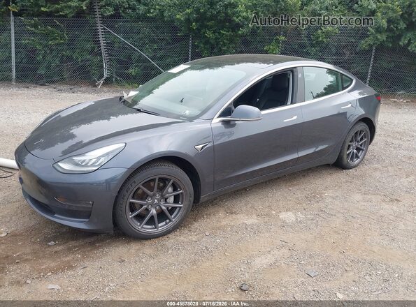 5YJ3E1EB2JF093170 2018 TESLA MODEL 3 Gray Przód lewy