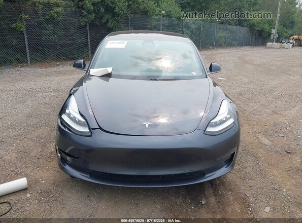 5YJ3E1EB2JF093170 2018 TESLA MODEL 3 Gray Widok zestawu wskaźników