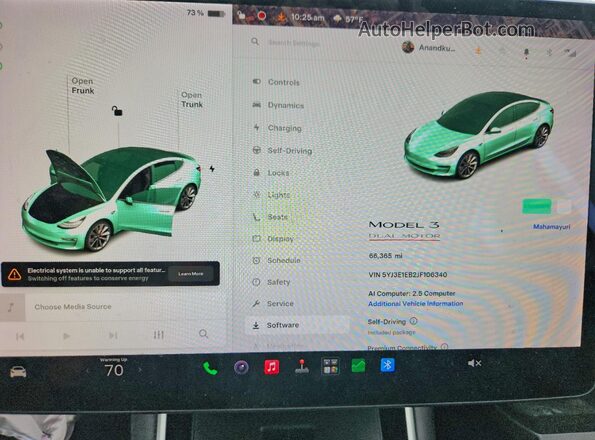 5YJ3E1EB2JF106340 2018 TESLA MODEL Blue Widok zestawu wskaźników