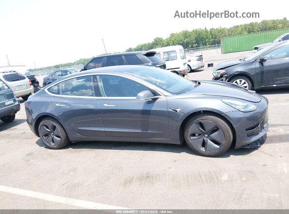 5YJ3E1EB2JF119427 2018 TESLA MODEL 3 Серый Вид задней части салона