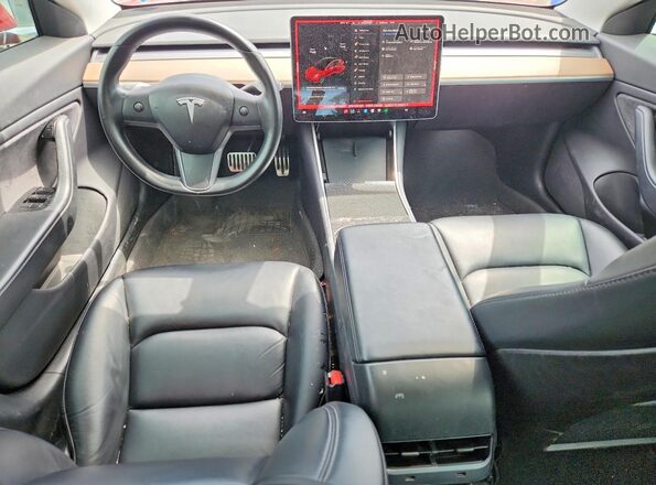 5YJ3E1EB2KF199247 2019 TESLA MODEL Красный Вид панели приборов
