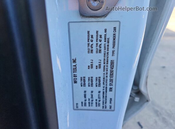 5YJ3E1EB2KF452891 2019 TESLA MODEL White Widok naklejki z numerem VIN