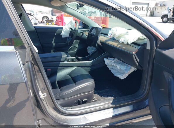 5YJ3E1EB2LF533360 2020 TESLA MODEL 3 Серый Вид салона спереди