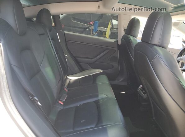 5YJ3E1EB2LF666006 2020 TESLA MODEL White უკანა სავარძლების ხედი