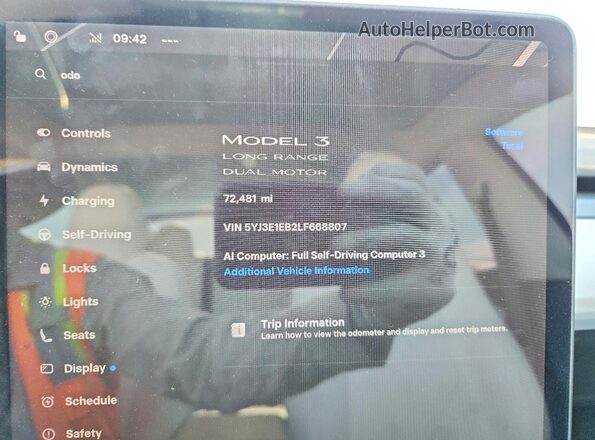 5YJ3E1EB2LF668807 2020 TESLA MODEL Gray Սարքավորումների վահանակի տեսք