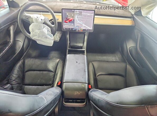 5YJ3E1EB2LF795444 2020 TESLA MODEL Red Vista del salpicadero