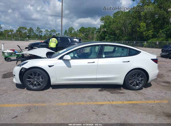 5YJ3E1EB2MF046838 2021 TESLA MODEL 3 White Rear interior view