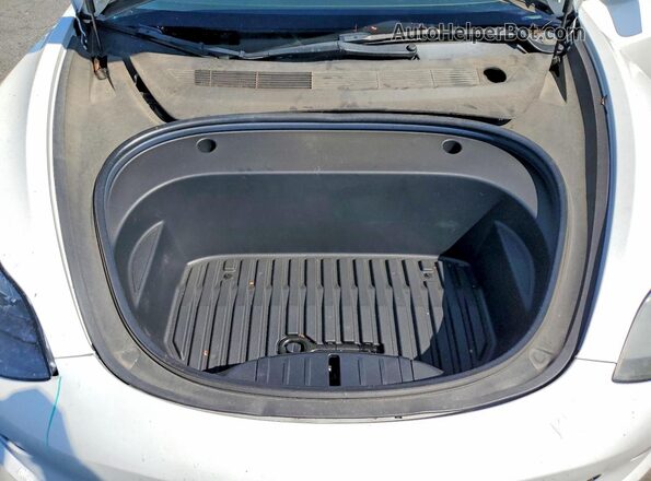 5YJ3E1EB2NF143605 2022 TESLA MODEL Белый Вид задней части салона