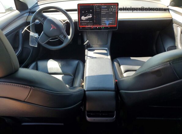 5YJ3E1EB2NF143605 2022 TESLA MODEL Белый Вид панели приборов