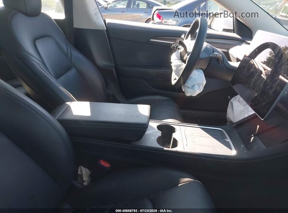 5YJ3E1EB2NF151672 2022 TESLA MODEL 3 Белый Вид салона спереди