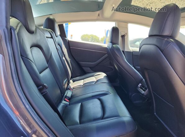 5YJ3E1EB2NF167192 2022 TESLA MODEL Silver უკანა სავარძლების ხედი