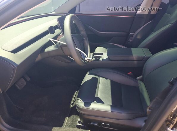 5YJ3E1EB2RF819024 2024 TESLA MODEL Black Вид салону спереду