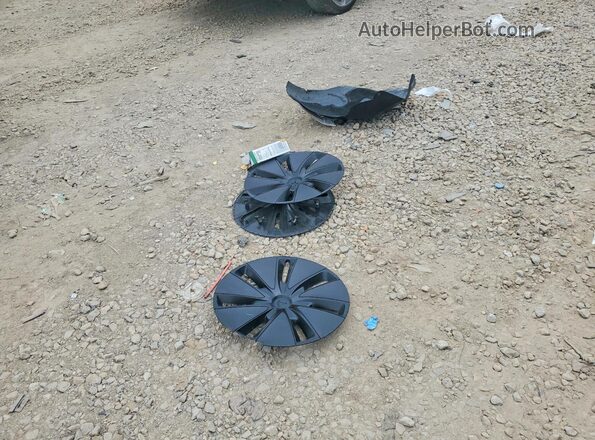 5YJ3E1EB2SF887121 2025 TESLA MODEL Black ძრავის განყოფილების ხედი