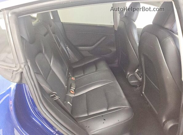 5YJ3E1EB3JF064566 2018 TESLA MODEL Blue Rear seats view