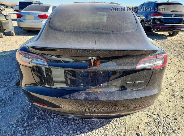 5YJ3E1EB3JF115709 2018 TESLA MODEL Black უკანა ხედი