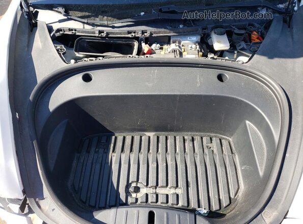 5YJ3E1EB3LF789281 2020 TESLA MODEL White Вид підкапотного простору