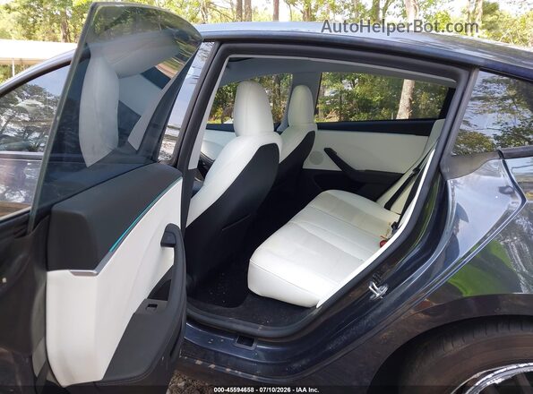 5YJ3E1EB3SF874264 2025 TESLA MODEL 3 Gray Vista de la etiqueta del VIN