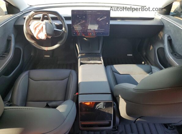 5YJ3E1EB3SF927285 2025 TESLA MODEL Silver Vista del salpicadero