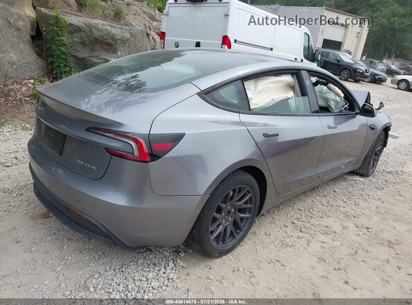 5YJ3E1EB3SF972985 2025 TESLA MODEL 3 Серебряный Задняя правая четверть
