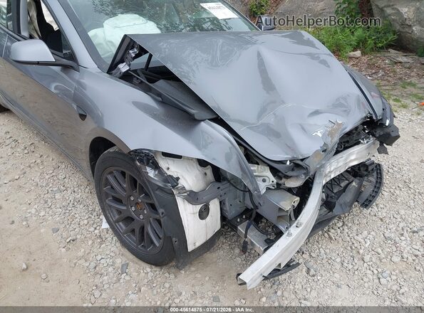 5YJ3E1EB3SF972985 2025 TESLA MODEL 3 Серебряный 