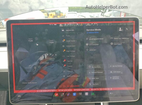 5YJ3E1EB4JF079321 2018 TESLA MODEL Gray Vista del cuadro de instrumentos