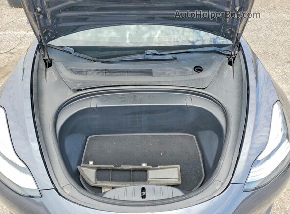 5YJ3E1EB4JF079321 2018 TESLA MODEL Gray Vista interior trasera