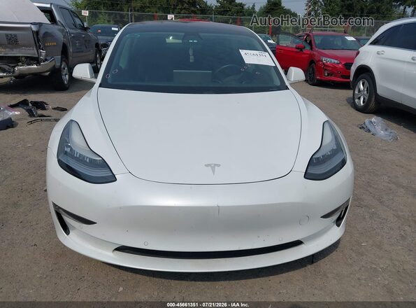 5YJ3E1EB4JF108476 2018 TESLA MODEL 3 White Vista interior trasera