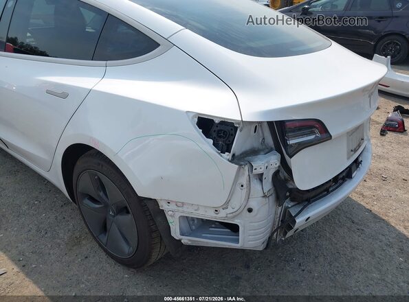 5YJ3E1EB4JF108476 2018 TESLA MODEL 3 White 