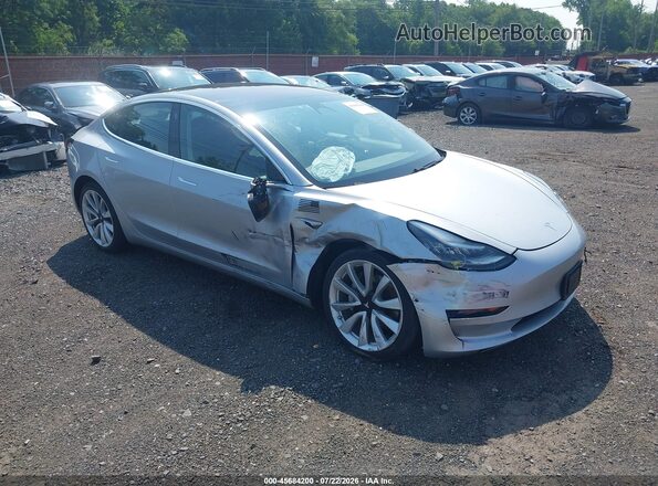5YJ3E1EB4JF116870 2018 TESLA MODEL 3 Silver 