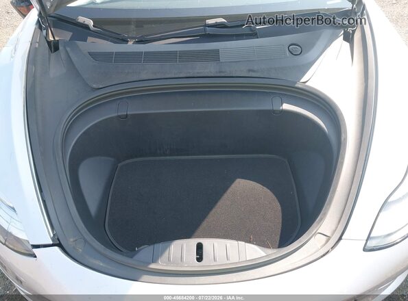 5YJ3E1EB4JF116870 2018 TESLA MODEL 3 Silver Widok z tyłu