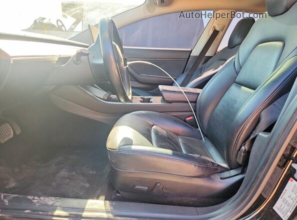 5YJ3E1EB4JF144295 2018 TESLA MODEL Black Вид салону спереду