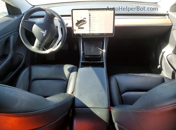 5YJ3E1EB4KF390412 2019 TESLA MODEL White Dashboard view