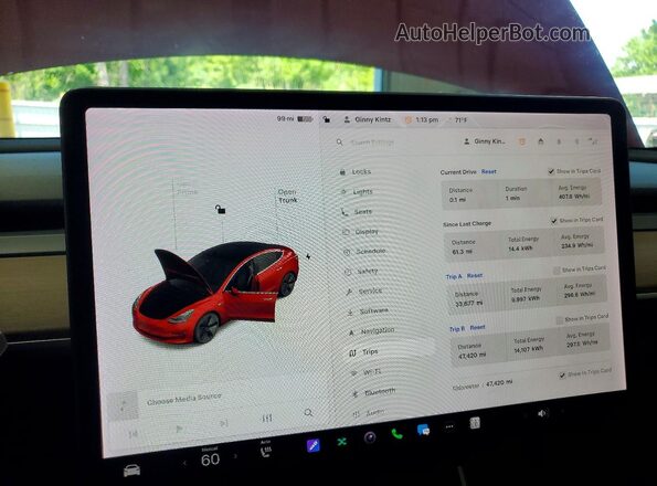 5YJ3E1EB4KF452472 2019 TESLA MODEL Red Vista del cuadro de instrumentos