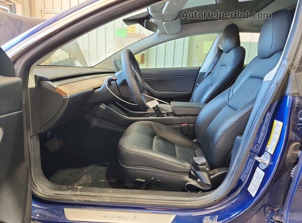 5YJ3E1EB4LF787488 2020 TESLA MODEL Синий Вид салона спереди